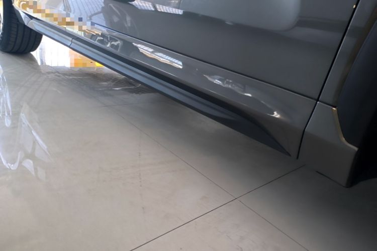 Used Geely Galaxy E5 2024 440km Exploration Version Right Side Sill