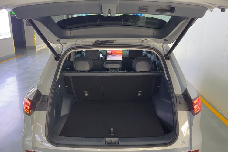 Used Geely Galaxy E5 2024 530km Long-Range Version Trunk