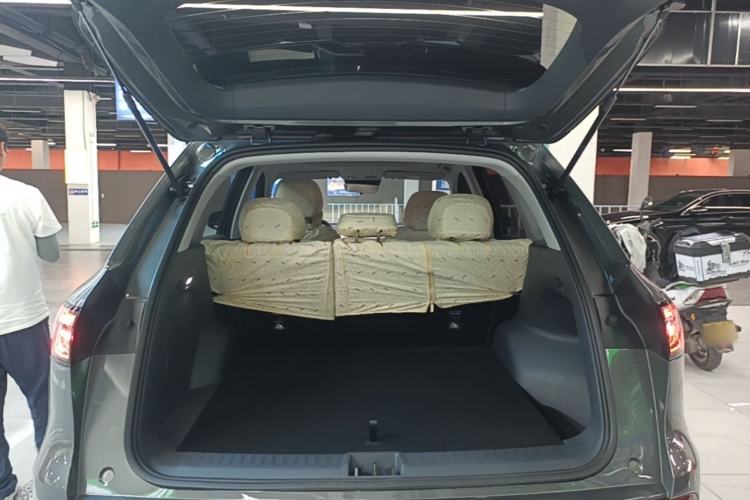 Used Geely Galaxy E5 2024 440km Exploration Version Trunk