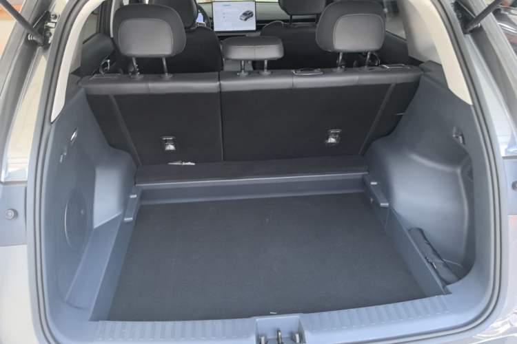Used Geely Galaxy E5 2024 440km Exploration Version Trunk