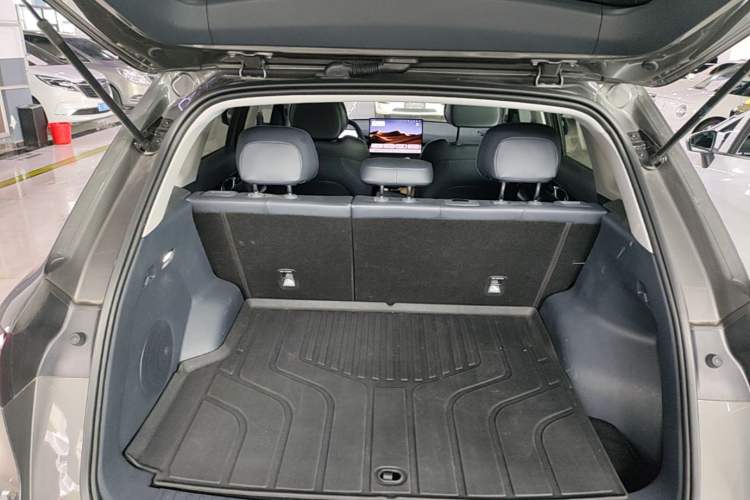 Used Geely Galaxy E5 2024 440km Exploration Version Trunk