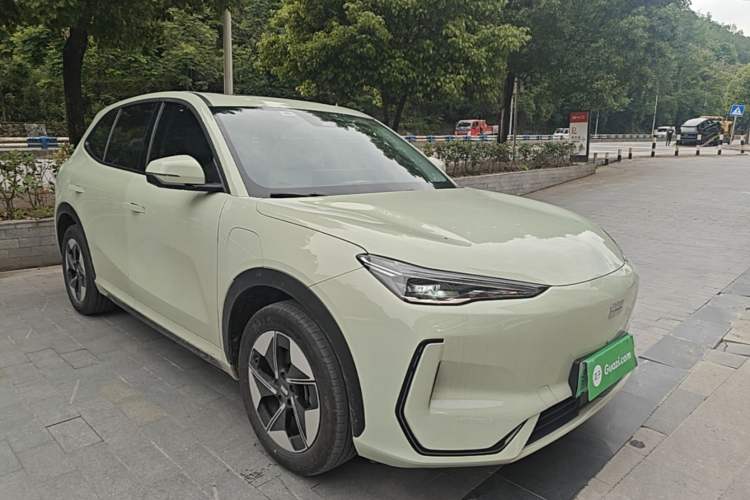 Used Geely Galaxy E5 2024 440km Exploration Version Front Right 45 Deg