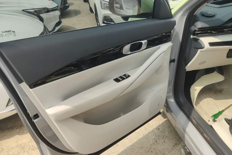 Used Geely Galaxy E5 2024 530 km Exploration+ Version Left Front Door Interior