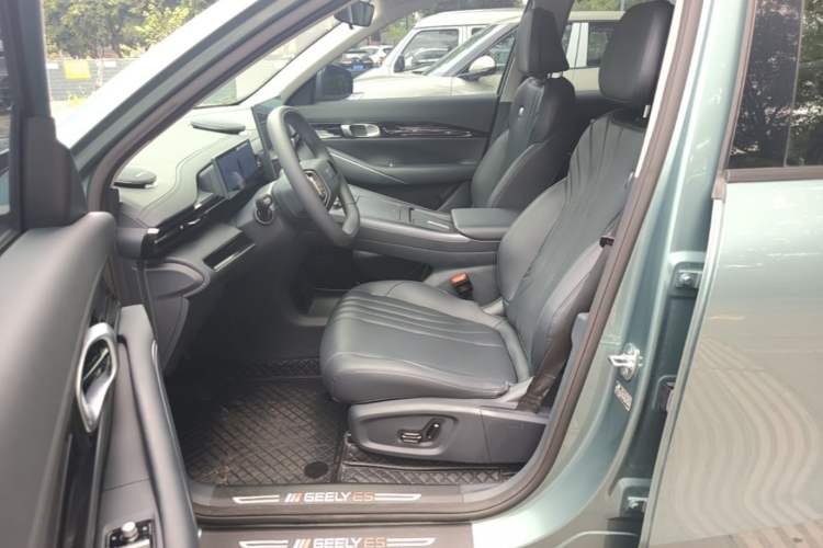 Used Geely Galaxy E5 2024 530km Long-Range Version Left Front Seat