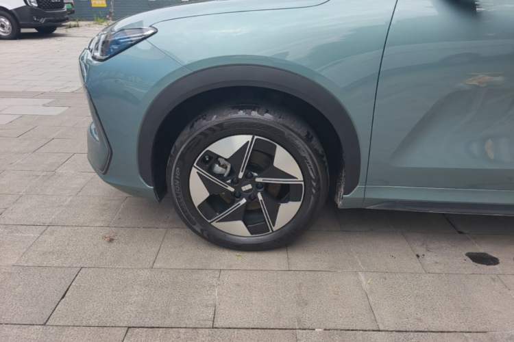 Used Geely Galaxy E5 2024 530km Long-Range Version Left Front Wheel Hub