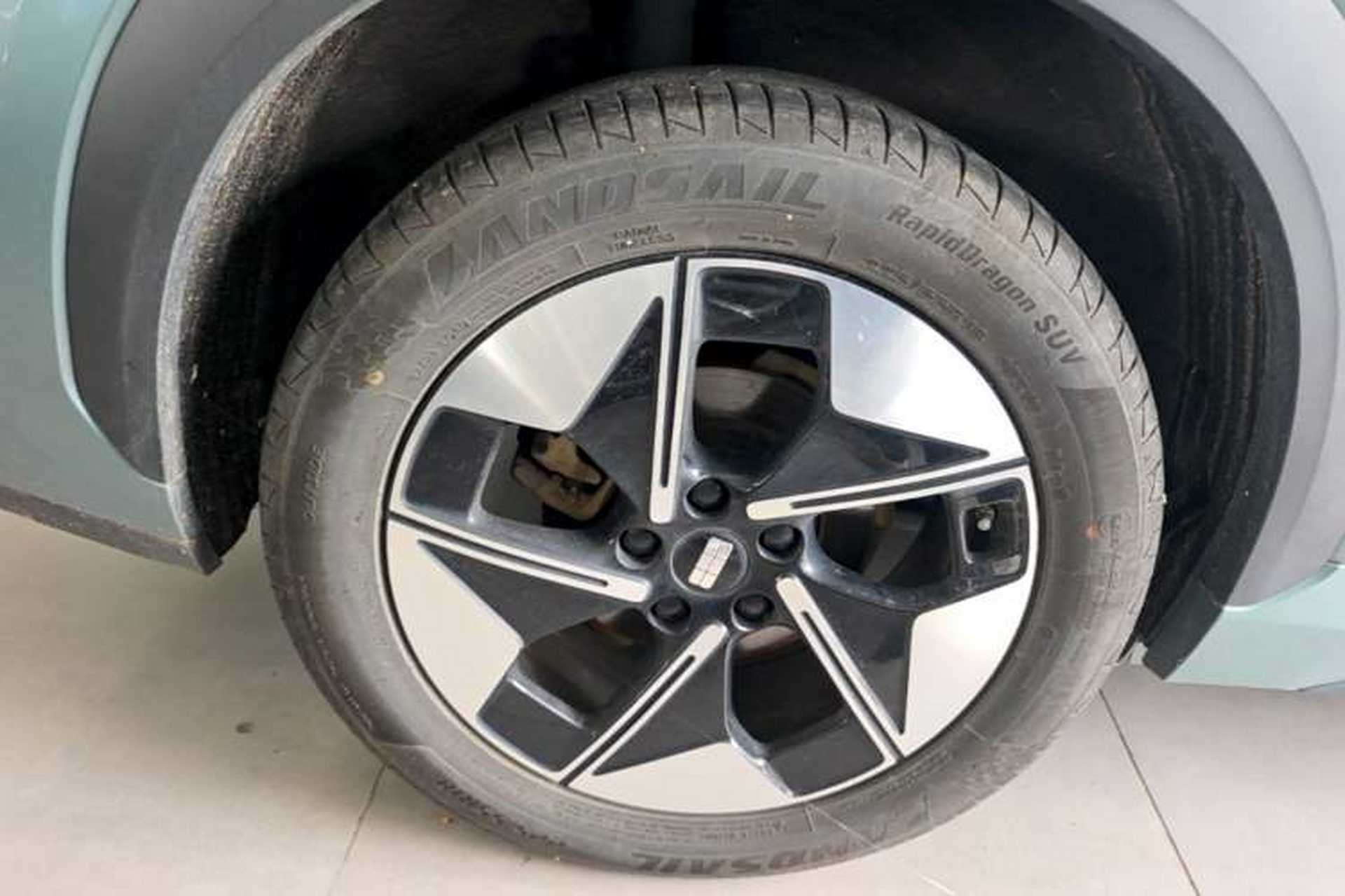 Used Geely Galaxy E5 2024 530 km Exploration+ Version Right Rear Wheel Hub