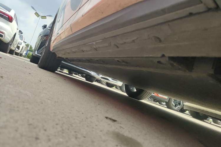 Used Geely Galaxy E5 2024 530 km Exploration+ Version Right Side Sill