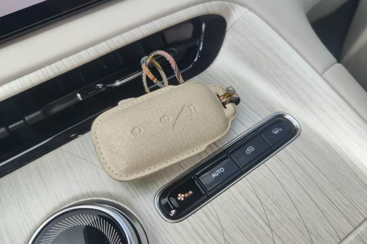 Used Geely Galaxy E5 2024 530 km Exploration+ Version Vehicle Key