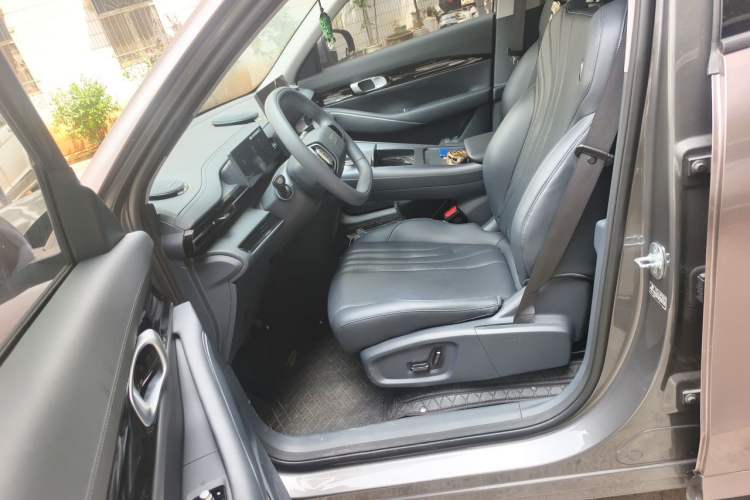 Used Geely Galaxy E5 2024 440km Exploration Version Left Front Seat