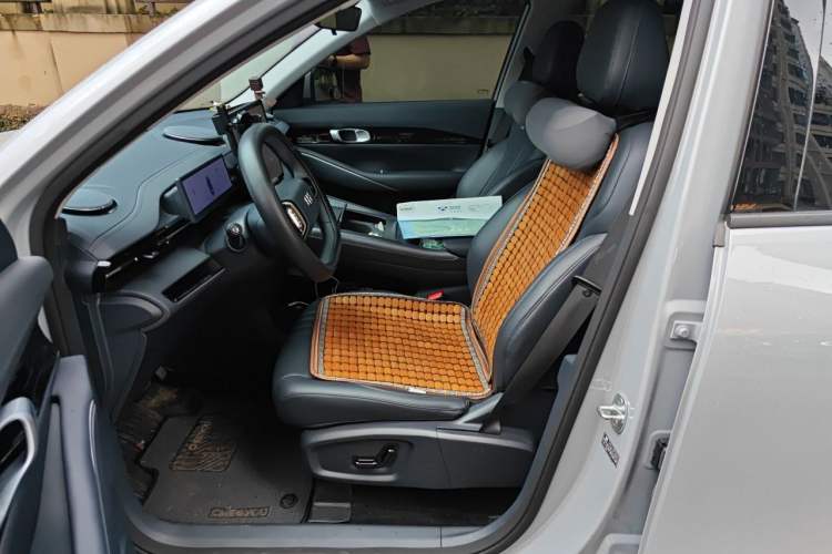 Used Geely Galaxy E5 2024 440km Launch Edition Left Front Seat