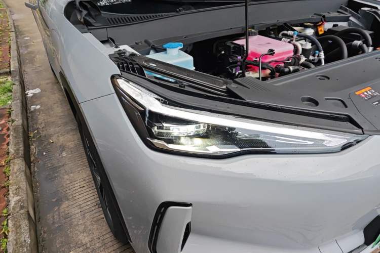 Used Geely Galaxy E5 2024 440km Launch Edition Right Front Headlight