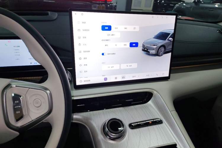 Used Geely Galaxy E5 2024 530 km Exploration+ Version Audio And AC Panel
