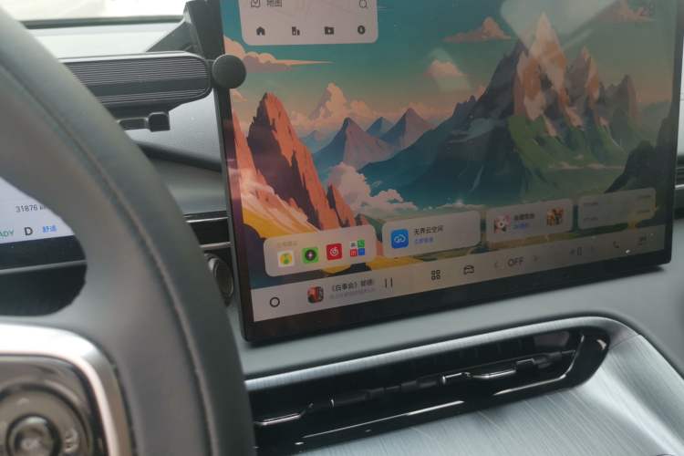 Used Geely Galaxy E5 2024 530km Long-Range Version Audio And AC Panel