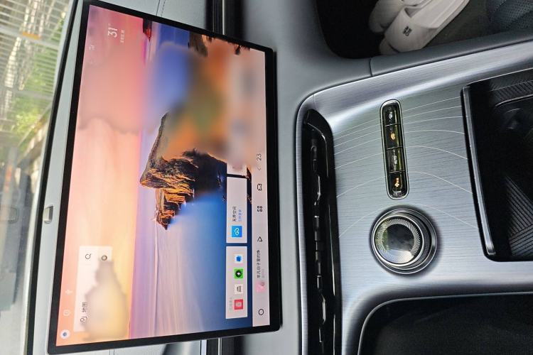 Used Geely Galaxy E5 2024 530km Long-Range Version Audio And AC Panel
