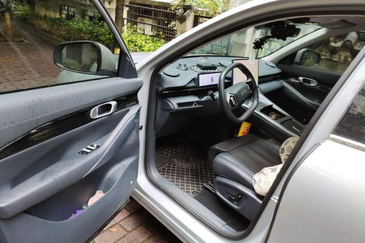 Used Geely Galaxy E5 2024 440km Exploration Version Driver Seat