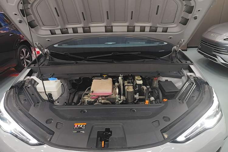 Used Geely Galaxy E5 2024 530km Long-Range Version Engine Bay