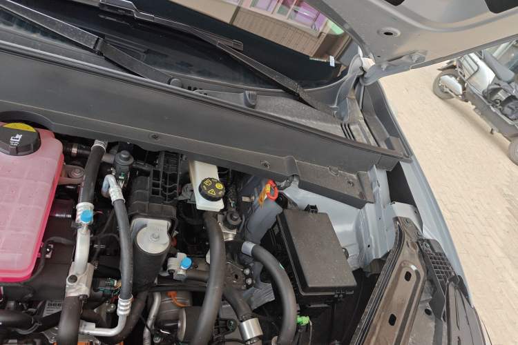 Used Geely Galaxy E5 2024 530km Long-Range Version Engine Bay Left