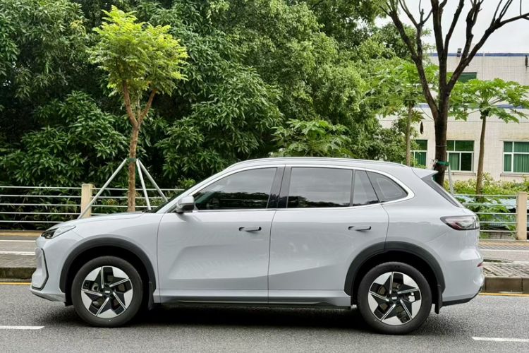 Used Geely Galaxy E5 2024 440km Launch Edition Exterior 3
