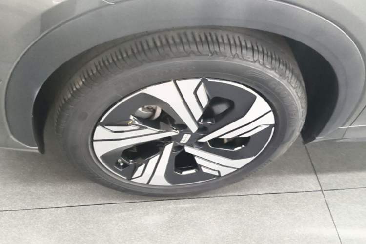 Used Geely Galaxy E5 2024 530km Starship Edition Exterior 4