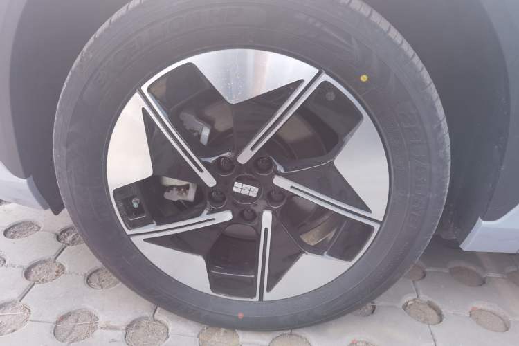 Used Geely Galaxy E5 2024 530 km Exploration+ Version Exterior 4