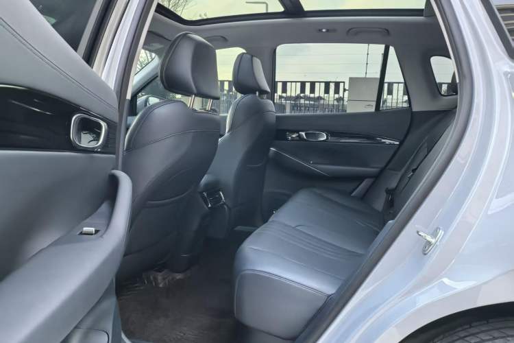 Used Geely Galaxy E5 2024 440km Exploration Version Exterior 6