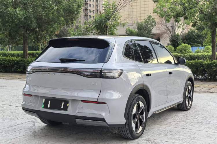 Used Geely Galaxy E5 2024 440km Exploration Version Exterior 9