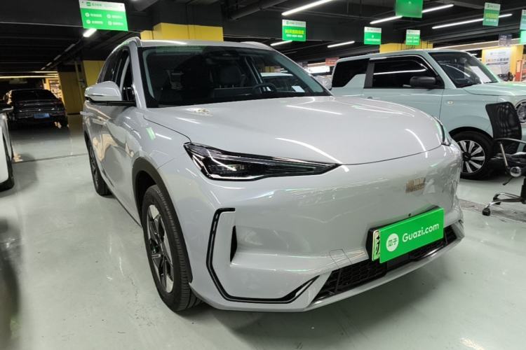 Used Geely Galaxy E5 2024 530 km Exploration+ Version Front Right 45 Deg