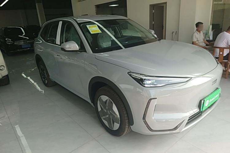 Used Geely Galaxy E5 2024 440km Exploration Version Front Right 45 Deg