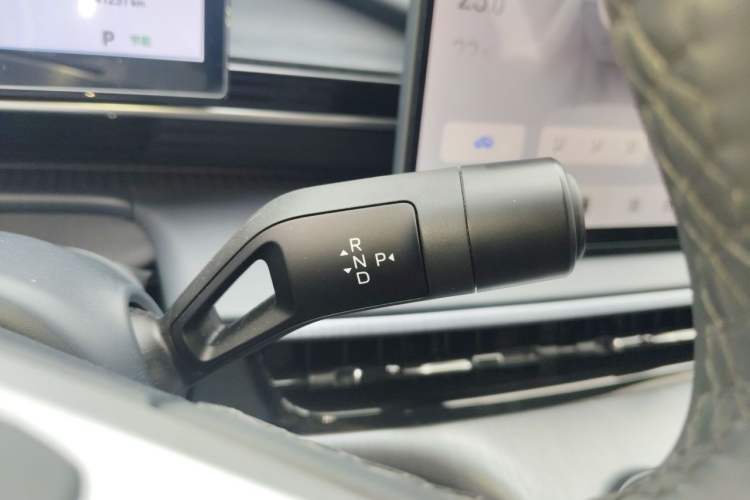 Used Geely Galaxy E5 2024 530 km Exploration+ Version Gear Lever