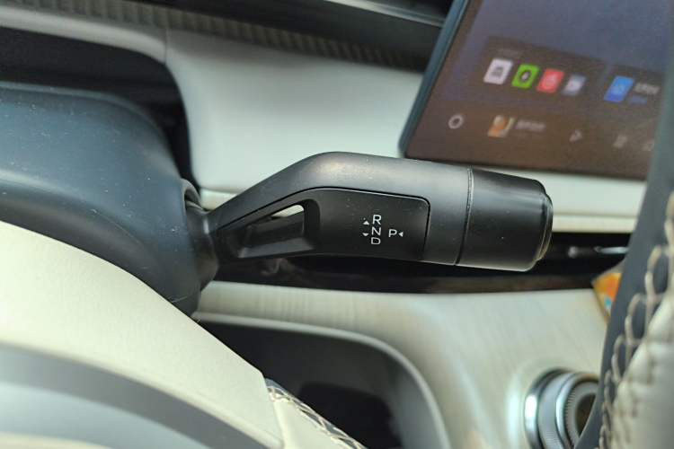 Used Geely Galaxy E5 2024 530 km Exploration+ Version Gear Lever