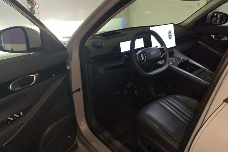 Used Geely Galaxy E5 2024 530km Starship Edition Interior 3