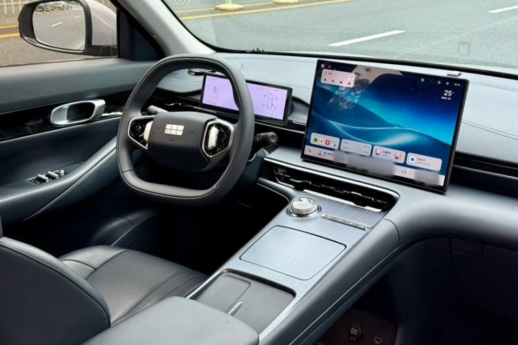 Used Geely Galaxy E5 2024 440km Launch Edition Interior 4