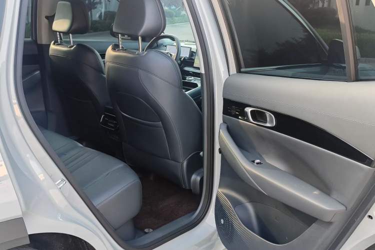 Used Geely Galaxy E5 2024 530 km Exploration+ Version Interior 5
