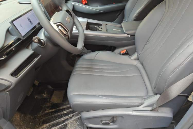 Used Geely Galaxy E5 2024 440km Exploration Version Left Front Seat