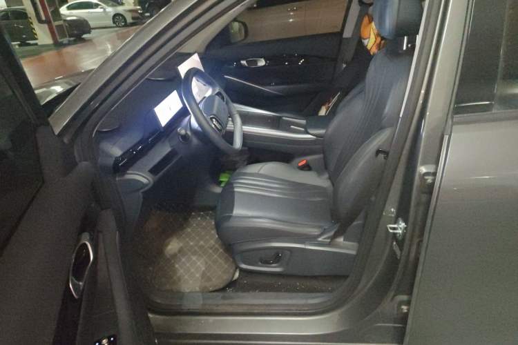 Used Geely Galaxy E5 2024 440km Exploration Version Left Front Seat