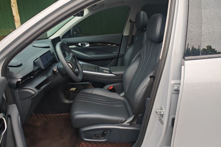 Used Geely Galaxy E5 2024 440km Exploration Version Left Front Seat