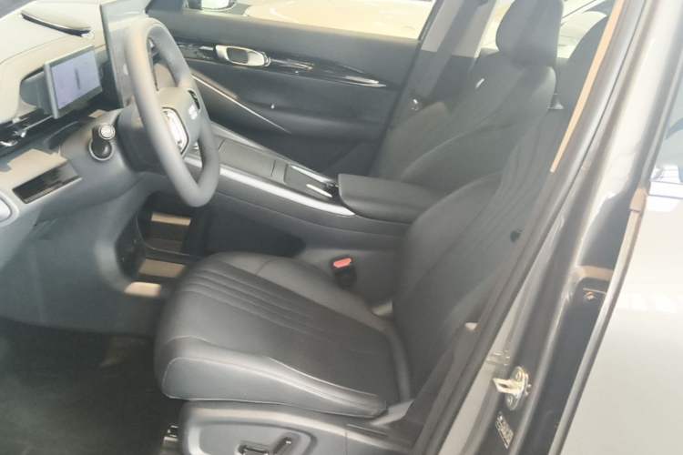 Used Geely Galaxy E5 2024 530km Starship Edition Left Front Seat
