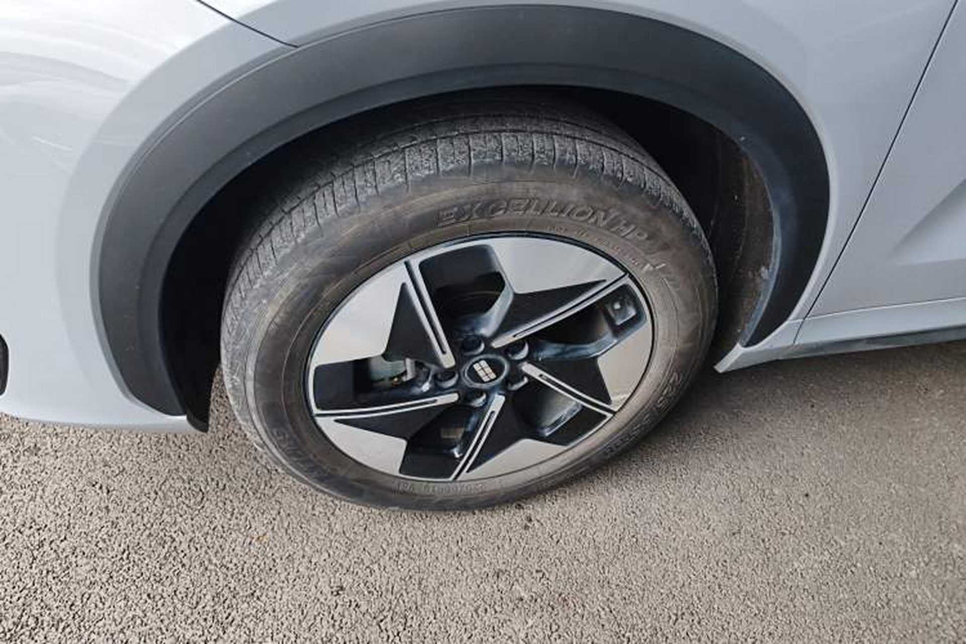 Used Geely Galaxy E5 2024 530km Long-Range Version Left Front Wheel Hub