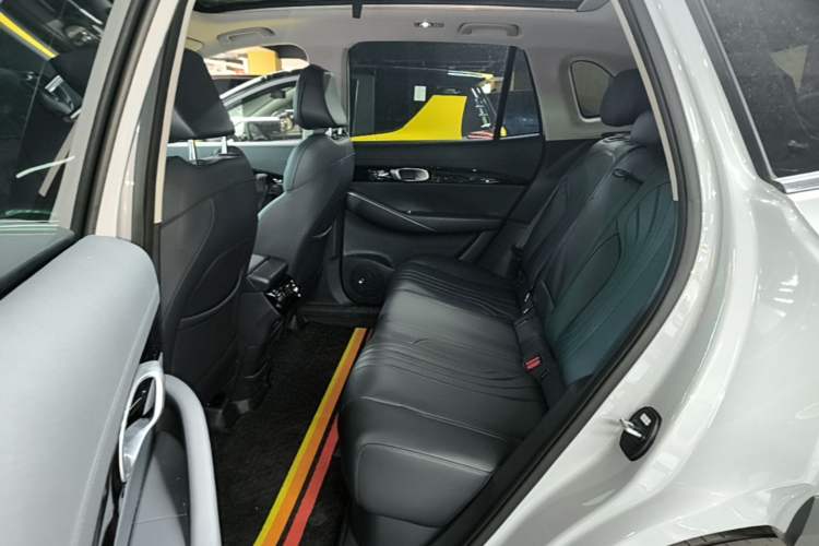 Used Geely Galaxy E5 2024 530 km Exploration+ Version Left Rear Seat