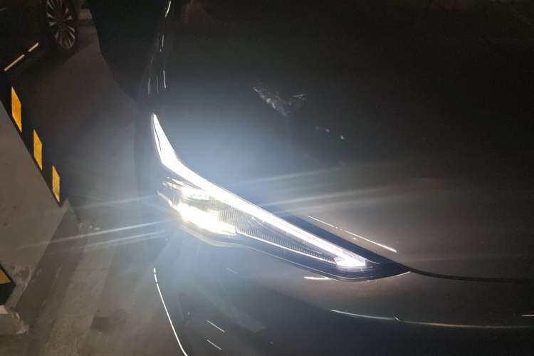 Used Geely Galaxy E5 2024 530 km Exploration+ Version Right Front Headlight