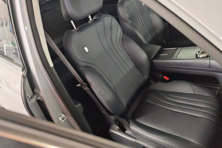 Used Geely Galaxy E5 2024 530 km Exploration+ Version Right Front Seat