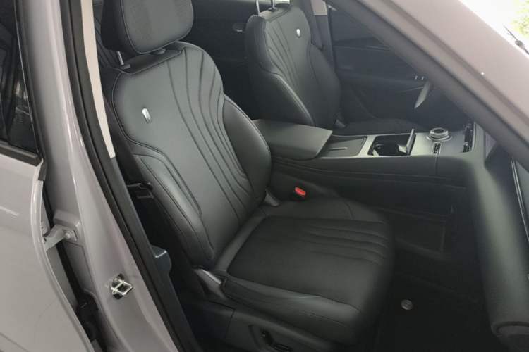 Used Geely Galaxy E5 2024 530 km Exploration+ Version Right Front Seat