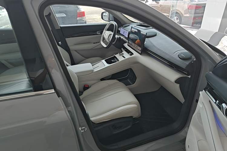 Used Geely Galaxy E5 2024 530km Starship Edition Right Front Seat