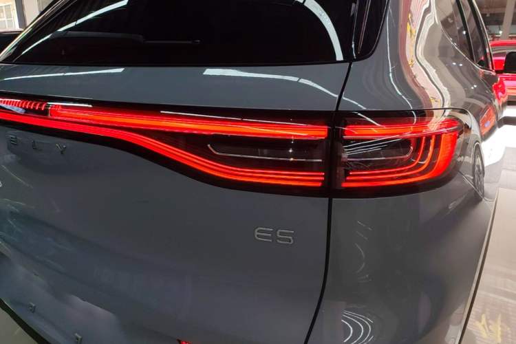 Used Geely Galaxy E5 2024 530 km Exploration+ Version Right Rear Taillight