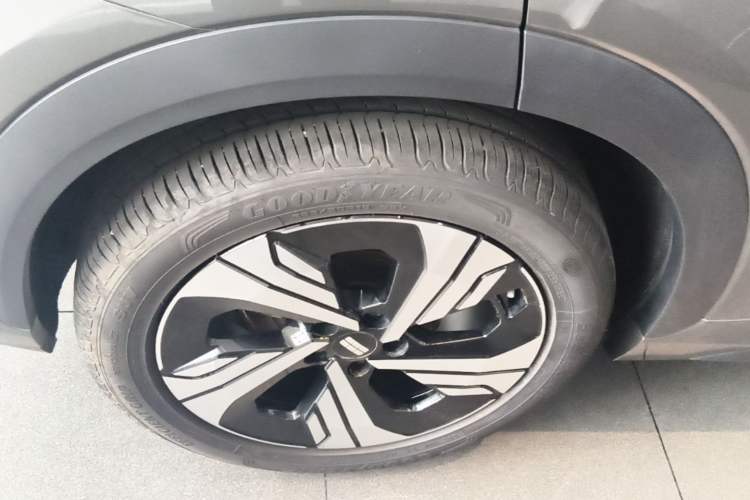 Used Geely Galaxy E5 2024 530km Starship Edition Right Rear Wheel Hub