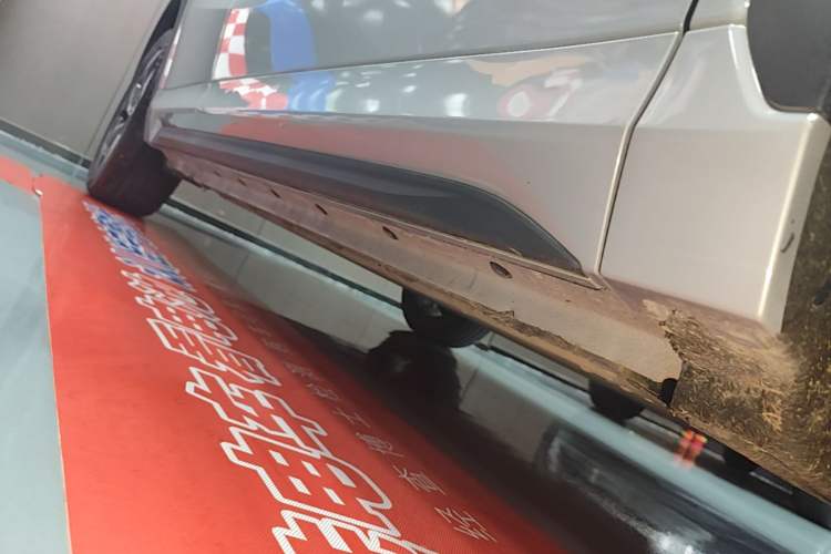 Used Geely Galaxy E5 2024 530km Long-Range Version Right Side Sill