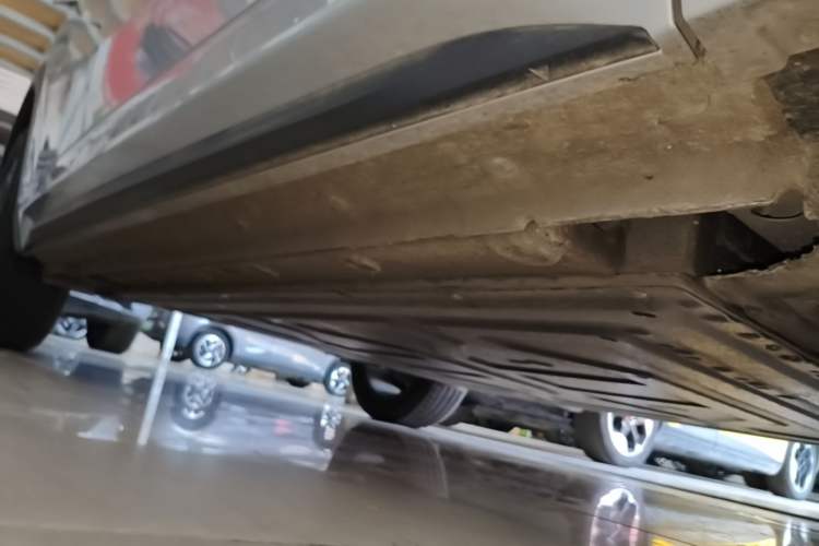 Used Geely Galaxy E5 2024 530km Long-Range Version Right Side Sill