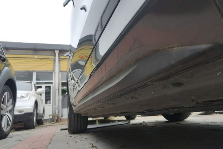 Used Geely Galaxy E5 2024 530 km Exploration+ Version Right Side Sill