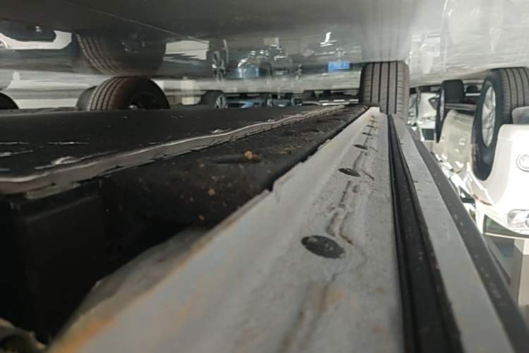 Used Geely Galaxy E5 2024 440km Exploration Version Right Side Sill