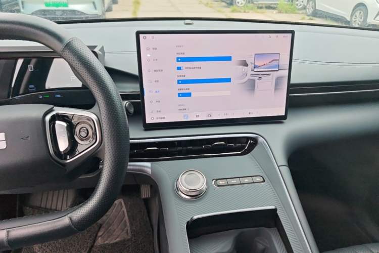 Used Geely Galaxy E5 2024 Model 530km Business Edition Audio And AC Panel
